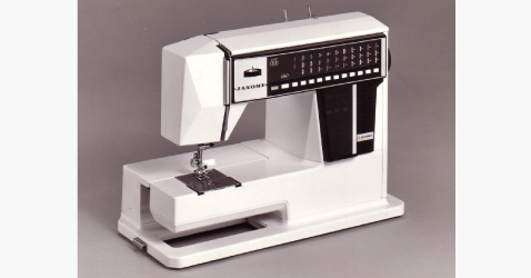 Historia marki Janome 1979 - wyprodukowanie pierwszej na świecie komputerowej maszyny do szycia